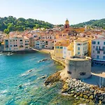 Un Nid A Tropez *
