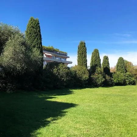 Un Nid A Tropez Апартаменты