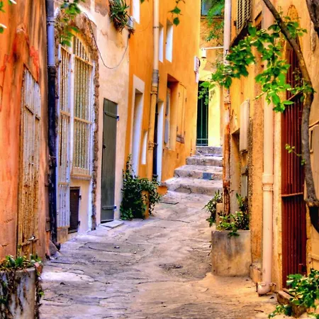 Un Nid A Tropez Apartmán