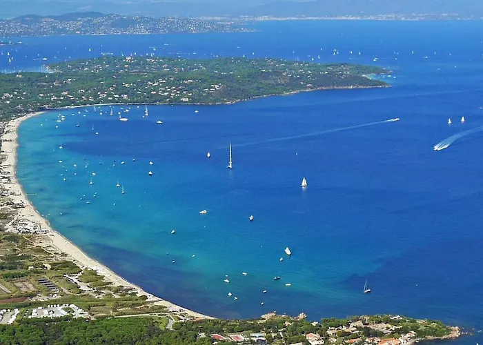 Un Nid à Tropez