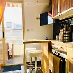 Un Nid A Tropez Апартаменты *