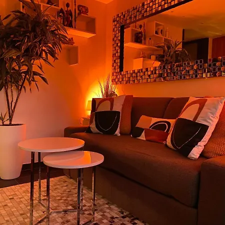 아파트 Un Nid A Tropez *